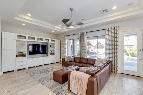 2462 E Marlene Dr, Gilbert, AZ 85296 photo 4
