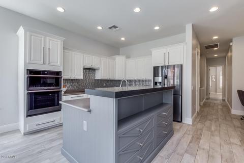 2462 E Marlene Dr, Gilbert, AZ 85296 photo 2