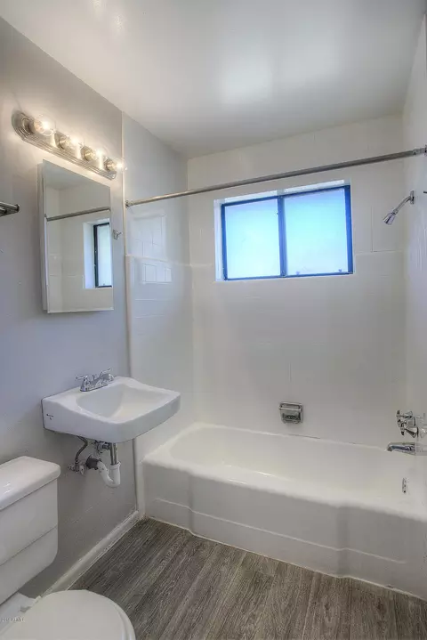 825 E Marlette Ave, Phoenix, AZ 85014 photo 17