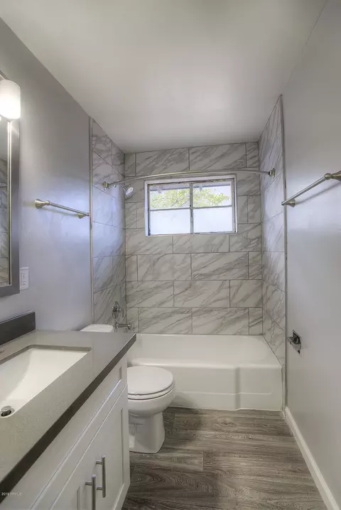 825 E Marlette Ave, Phoenix, AZ 85014 photo 16