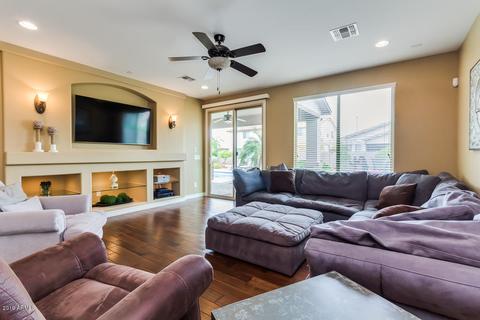 2470 E Crescent Way, Gilbert, AZ 85298 photo 17