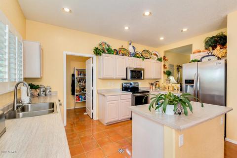2460 E County Down Dr, Chandler, AZ 85249 photo 11