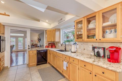 1643 E Waltann Ln, Phoenix, AZ 85022 photo 18