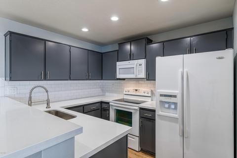 4445 E Carson Rd, Phoenix, AZ 85042 photo 1