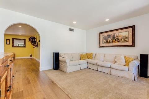 233 E Silver Creek Rd, Gilbert, AZ 85296 photo 3