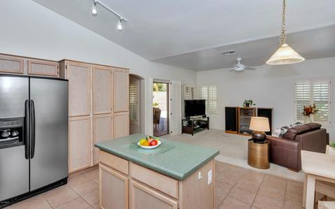 3352 E Menadota Dr, Phoenix, AZ 85050 photo 4