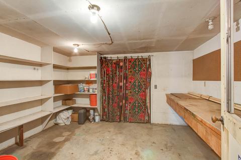 7920 W Fairmount Ave, Phoenix, AZ 85033 photo 12