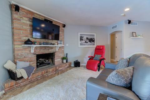 750 E Winter Dr, Phoenix, AZ 85020 photo 13