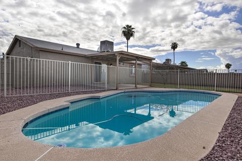 4546 N 80th Ave, Phoenix, AZ 85033 photo 1