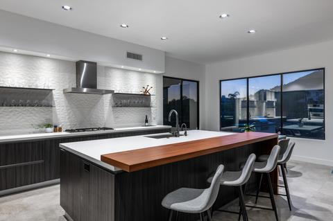 3114 E Squaw Peak Cir, Phoenix, AZ 85016 photo 9