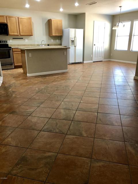 410 E Beth Dr, Phoenix, AZ 85042 photo 4