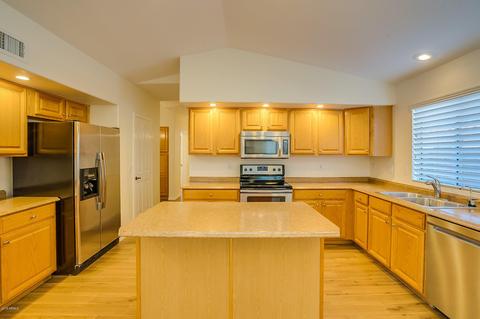 1345 E Horseshoe Ave, Gilbert, AZ 85296 photo 11