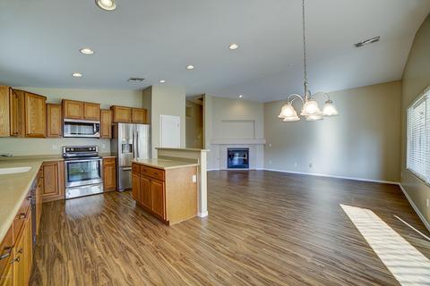 2319 W Dewdrop Trl, Phoenix, AZ 85085 photo 8