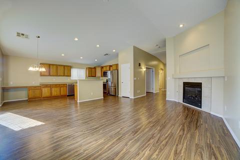 2319 W Dewdrop Trl, Phoenix, AZ 85085 photo 6