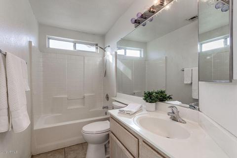 3221 E Wahalla Ln, Phoenix, AZ 85050 photo 26