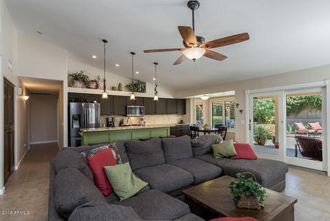 1707 E Runion Dr, Phoenix, AZ 85024 photo 2