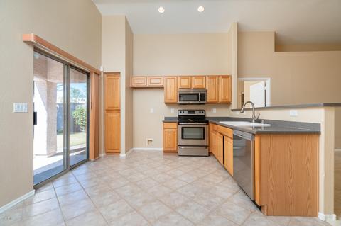 5804 S 26th Pl, Phoenix, AZ 85040 photo 7