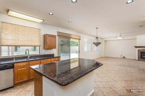 2711 E Oakland St, Gilbert, AZ 85295 photo 8