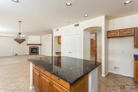 2711 E Oakland St, Gilbert, AZ 85295 photo 9