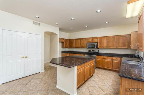 2711 E Oakland St, Gilbert, AZ 85295 photo 7