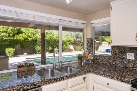 4430 E Ludlow Dr, Phoenix, AZ 85032 photo 8