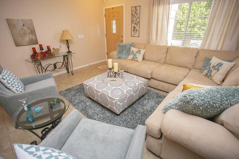 2029 E Angela Dr, Phoenix, AZ 85022 photo 2