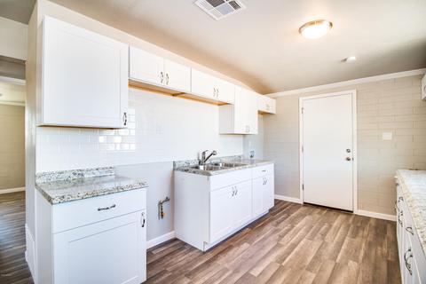 6331 W Whitton Ave, Phoenix, AZ 85033 photo 10