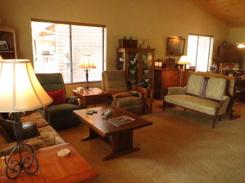 2668 Lodge Loop, Overgaard, AZ 85933 photo 9