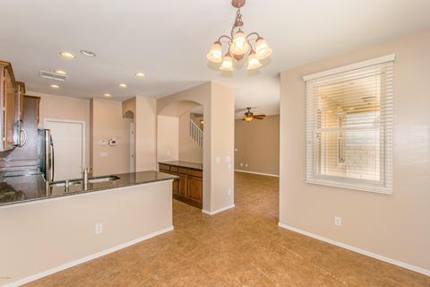2241 E Sunland Ave, Phoenix, AZ 85040 photo 9