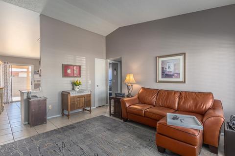 417 E Behrend Dr, Phoenix, AZ 85024 photo 4