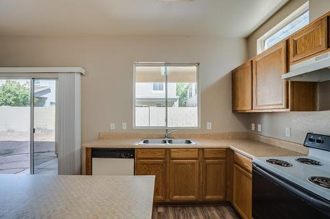 4156 E Gail Dr, Gilbert, AZ 85296 photo 6