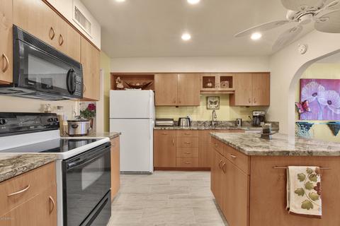 4836 E Lake Point Cir Dr, Phoenix, AZ 85044 photo 6