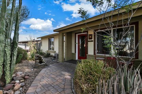 3427 E Sunnyside Dr, Phoenix, AZ 85028 photo 2