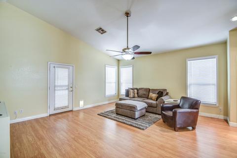 2070 E Huron Ct, Gilbert, AZ 85234 photo 7