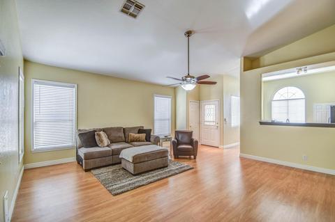 2070 E Huron Ct, Gilbert, AZ 85234 photo 8