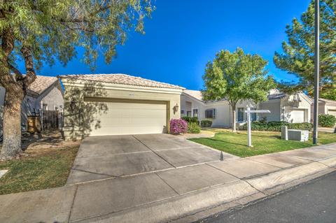 2070 E Huron Ct, Gilbert, AZ 85234 photo 1