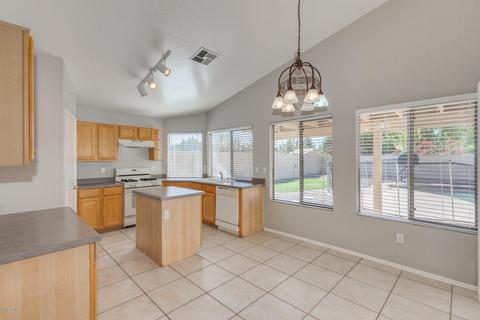 2153 E Saratoga St, Gilbert, AZ 85296 photo 8