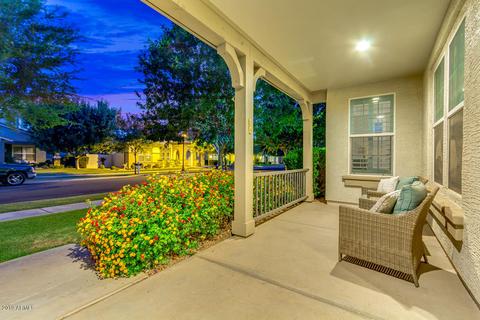 3672 E Comstock Dr, Gilbert, AZ 85296 photo 2