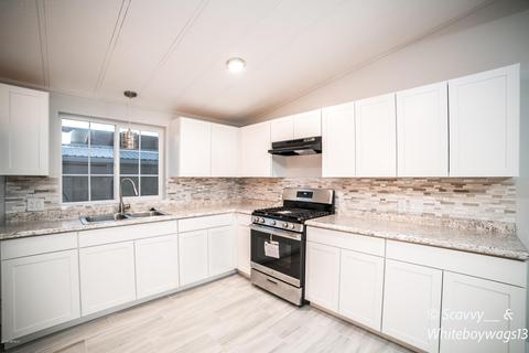 2941 E Oraibi Dr, Phoenix, AZ 85050 photo 7