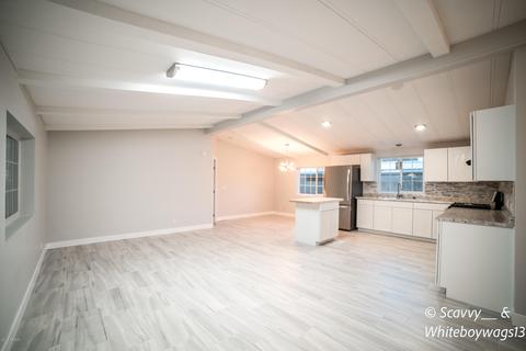 2941 E Oraibi Dr, Phoenix, AZ 85050 photo 3