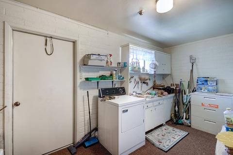 6537 Ellis St, Mesa, AZ 85205 photo 3