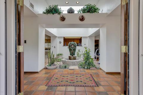 2527 E Vogel Ave, Phoenix, AZ 85028 photo 4