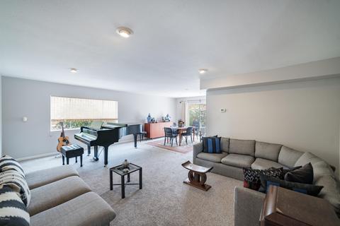 4347 E North Ln, Phoenix, AZ 85028 photo 11