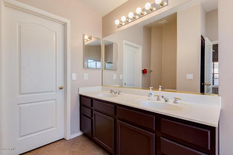 492 E Kyle Ct, Gilbert, AZ 85296 photo 17