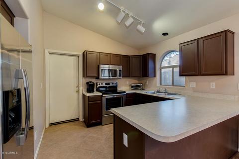 492 E Kyle Ct, Gilbert, AZ 85296 photo 10