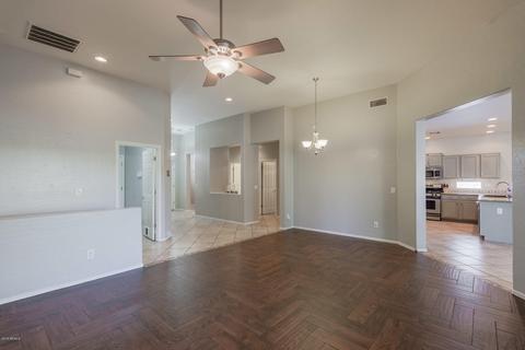 972 S Oak St, Gilbert, AZ 85233 photo 4