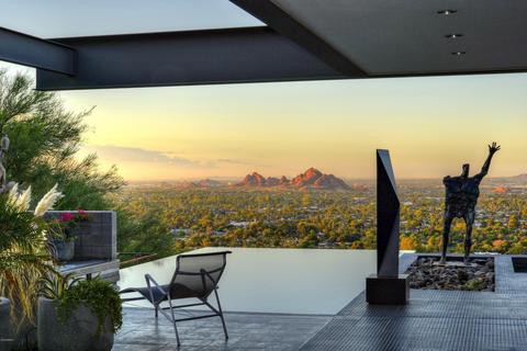 5402 E Valle Vista Rd, Phoenix, AZ 85018 photo 1