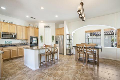 2884 E Cotton Ln, Gilbert, AZ 85234 photo 9