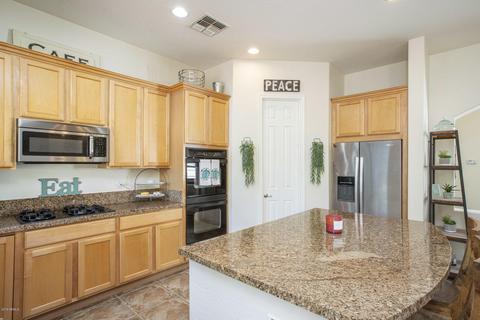 2884 E Cotton Ln, Gilbert, AZ 85234 photo 10