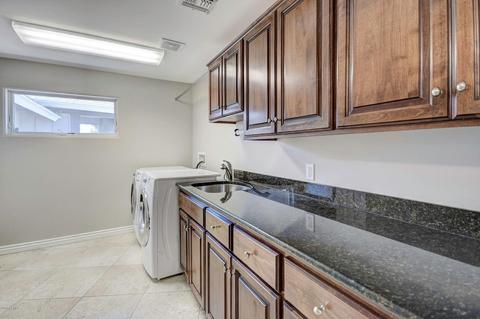 1919 E Rovey Cir, Phoenix, AZ 85016 photo 15